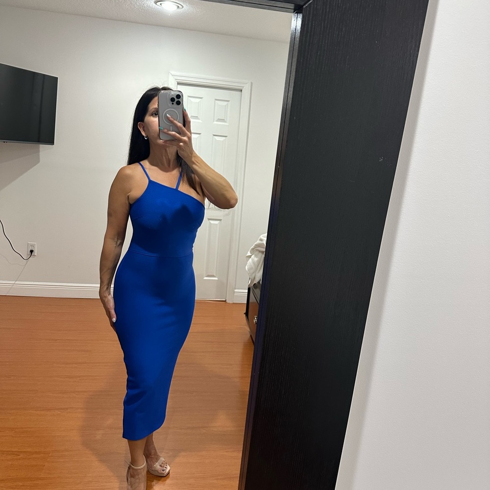 Elegant Blue Midi Dress